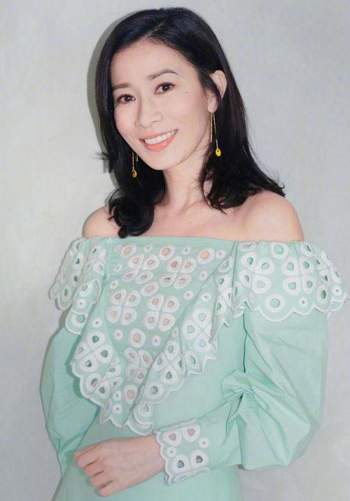 明星佘诗曼图片,光影中的优雅女神